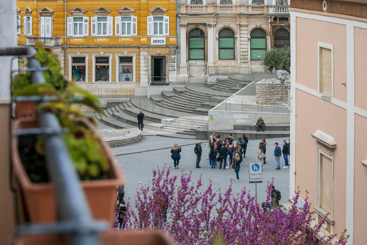 Pula Citybreak Luaran gambar