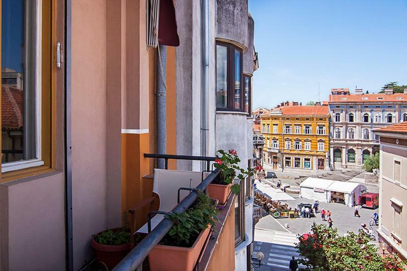 Pula Citybreak Luaran gambar
